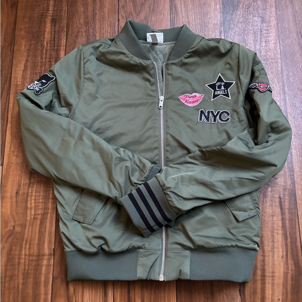Adidas NEO Zip Up Jacket. Size is XL Youth or Woman Medium PERFECT Condition.